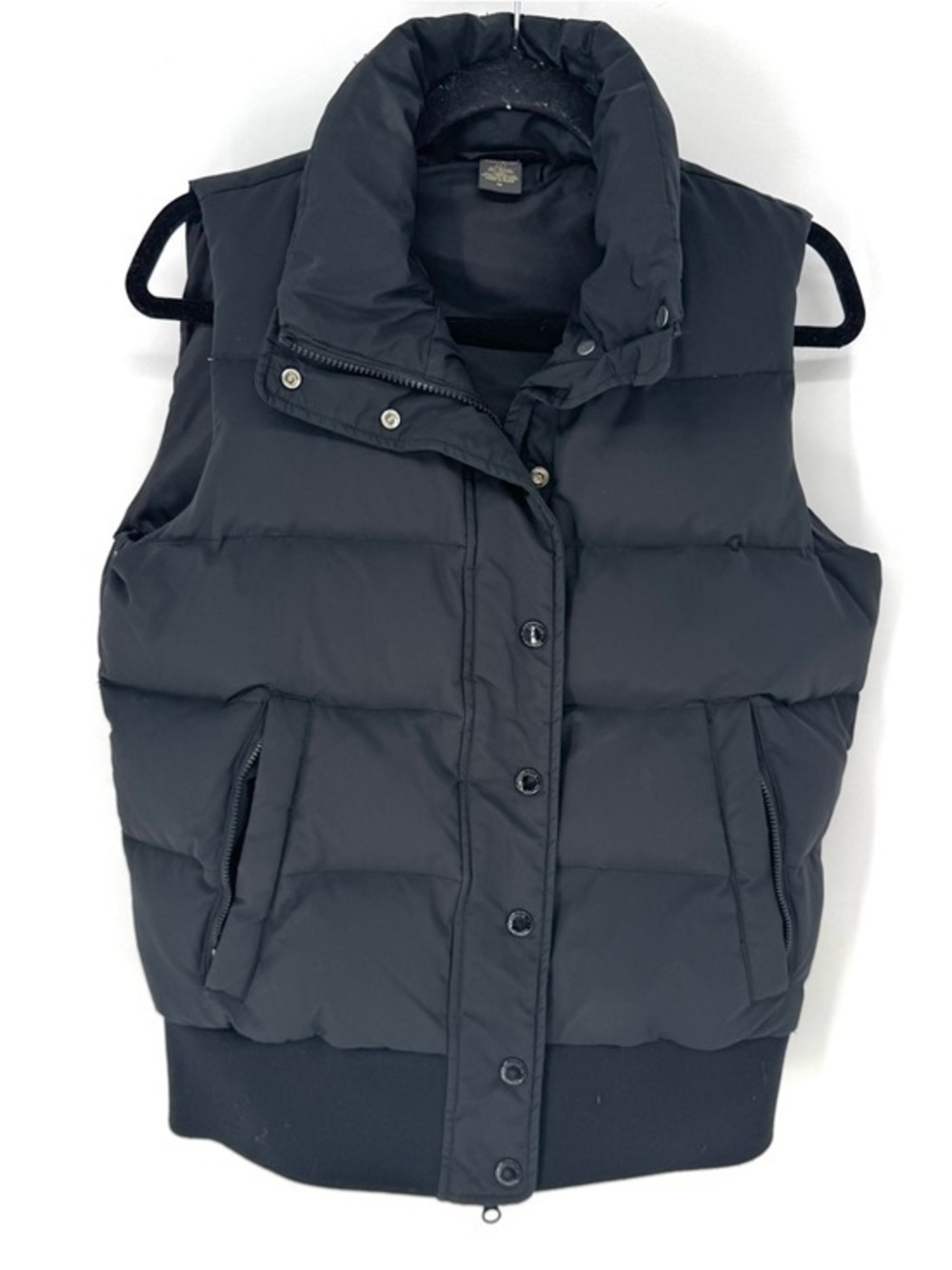 Banana Republic black puffer vest with hood cozycore minimalist, medium